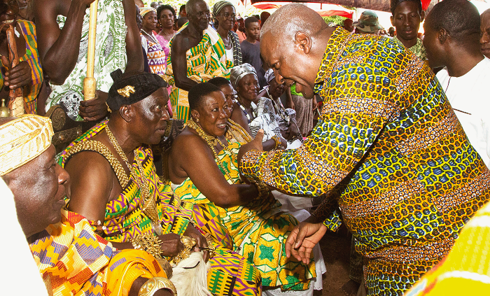  President John Mahama interacting with the paramount chief of Krachi